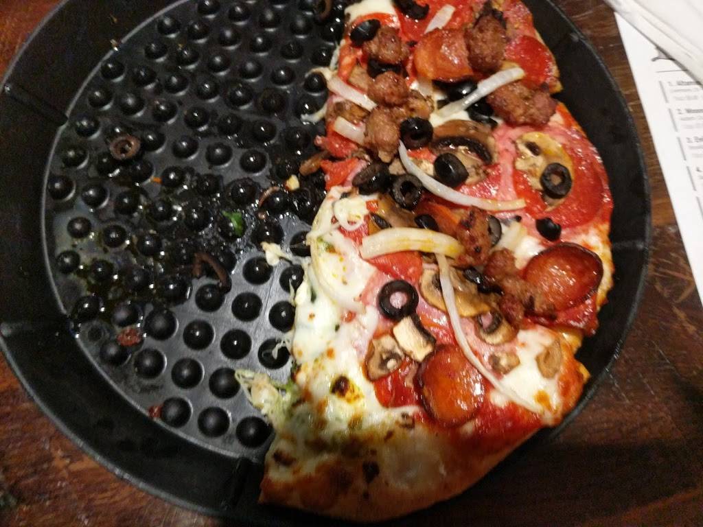 Old Town Pizza | restaurant | 120 Church St, Roseville, CA 95678, USA | 9166687655 OR +1 916-668-7655