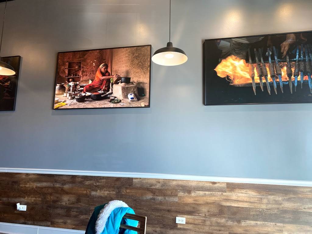 Bundoo Khan Express Grill | restaurant | 2603 Aurora Ave #123, Naperville, IL 60540, USA | 6308579704 OR +1 630-857-9704