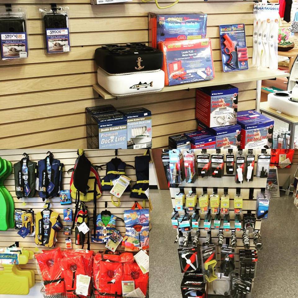 Diversified Yacht Services Inc - Dicks Bait & Tackle - Fuel, Ba | meal takeaway | 751 Fishermans Wharf, Fort Myers Beach, FL 33931, USA | 2397658700 OR +1 239-765-8700