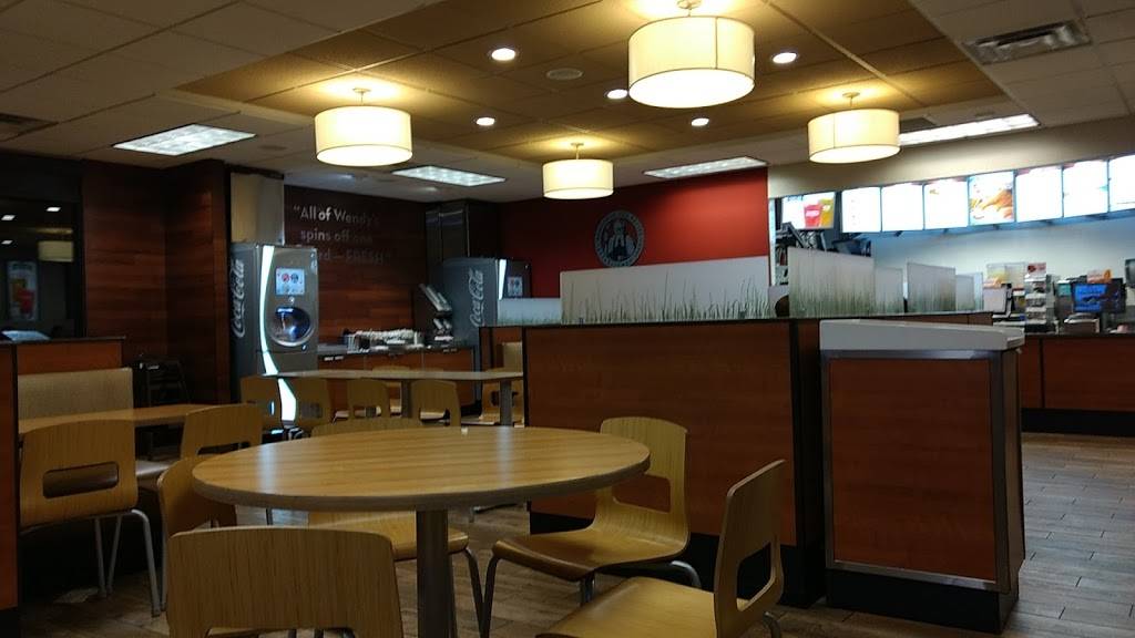 Wendys | restaurant | 2333 8th Ave, Greeley, CO 80631, USA | 9703561870 OR +1 970-356-1870