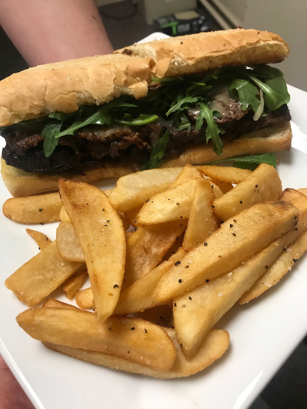 The Press (Craft Kitchen & Cocktails) | restaurant | 230 E 8th St, Hays, KS 67601, USA | 7853012309 OR +1 785-301-2309