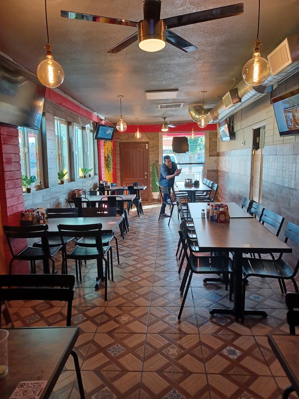 Tacos Lupe | restaurant | 1352 E Broadway Rd, Mesa, AZ 85204, USA | 4809640025 OR +1 480-964-0025