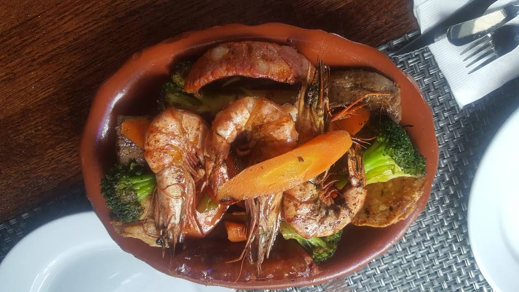 Izzys BBQ Bar & Grill | restaurant | 237 Haledon Ave, Haledon, NJ 07508, USA | 8622573219 OR +1 862-257-3219