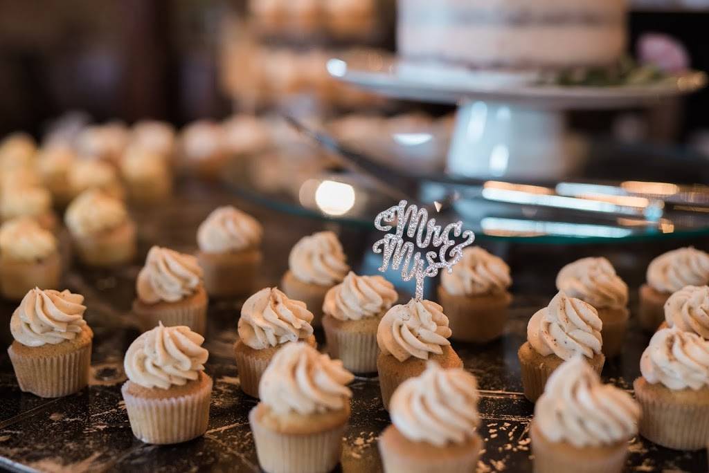 Two Wild Seeds Baking Company | bakery | 1814, 320 W Main St, St. Charles, IL 60174, USA | 6307975350 OR +1 630-797-5350