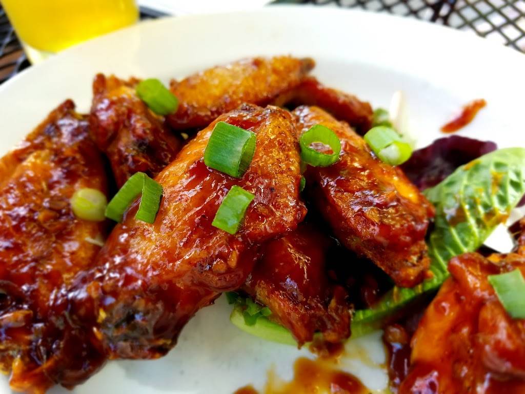 36 Handles Restaurant and pub | restaurant | 1010 White Rock Rd, El Dorado Hills, CA 95762, USA | 9169413606 OR +1 916-941-3606