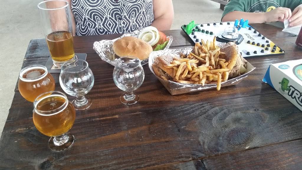 BAKFISH Brewing Company | restaurant | 1231 Broadway St, Pearland, TX 77581, USA | 2819938658 OR +1 281-993-8658