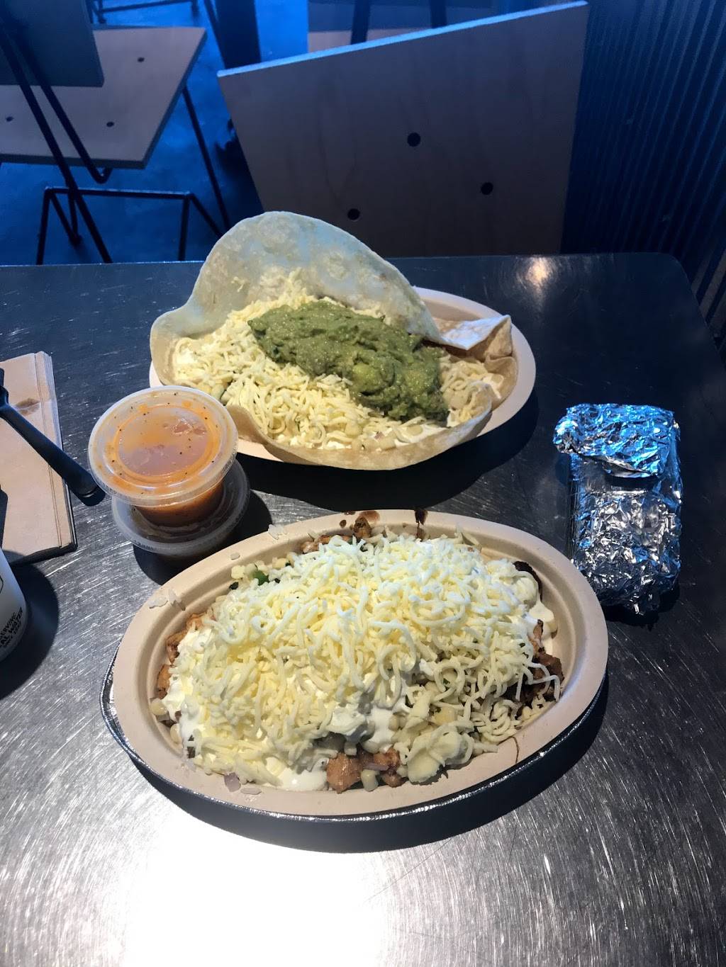 Chipotle Mexican Grill | restaurant | 3890 Medina Rd Ste A, Akron, OH 44333, USA | 3306708393 OR +1 330-670-8393