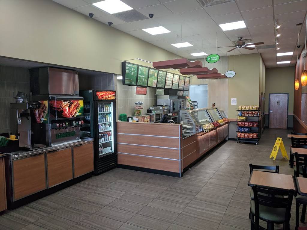 Subway Restaurants | restaurant | 1900 Ridge Rd, West Seneca, NY 14224, USA | 7166743740 OR +1 716-674-3740