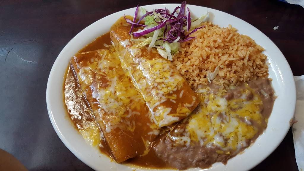 Cucas Mexican Food | restaurant | 119 Riverside Ave, Rialto, CA 92376, USA | 9095620207 OR +1 909-562-0207