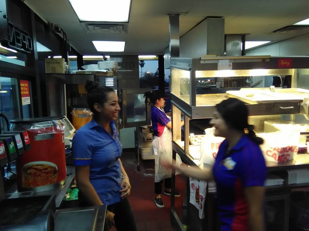 Churchs Chicken | restaurant | 4245 S Central Ave, Phoenix, AZ 85040, USA | 6022686408 OR +1 602-268-6408