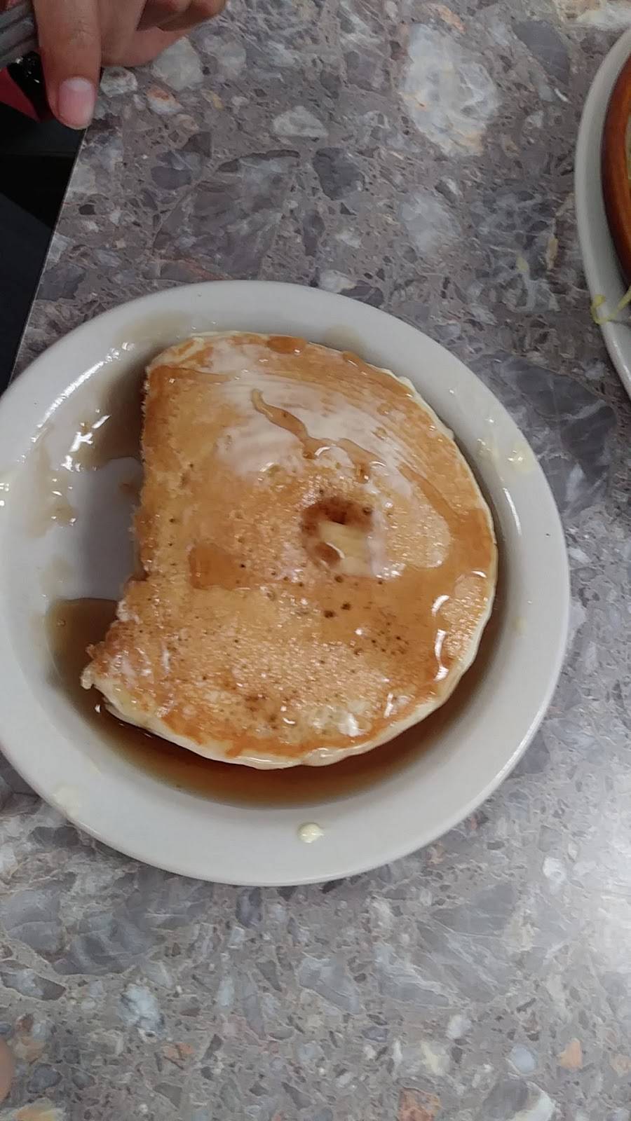 J & M Family Restaurant | restaurant | 1295 S State St, Hemet, CA 92543, USA | 9517650166 OR +1 951-765-0166