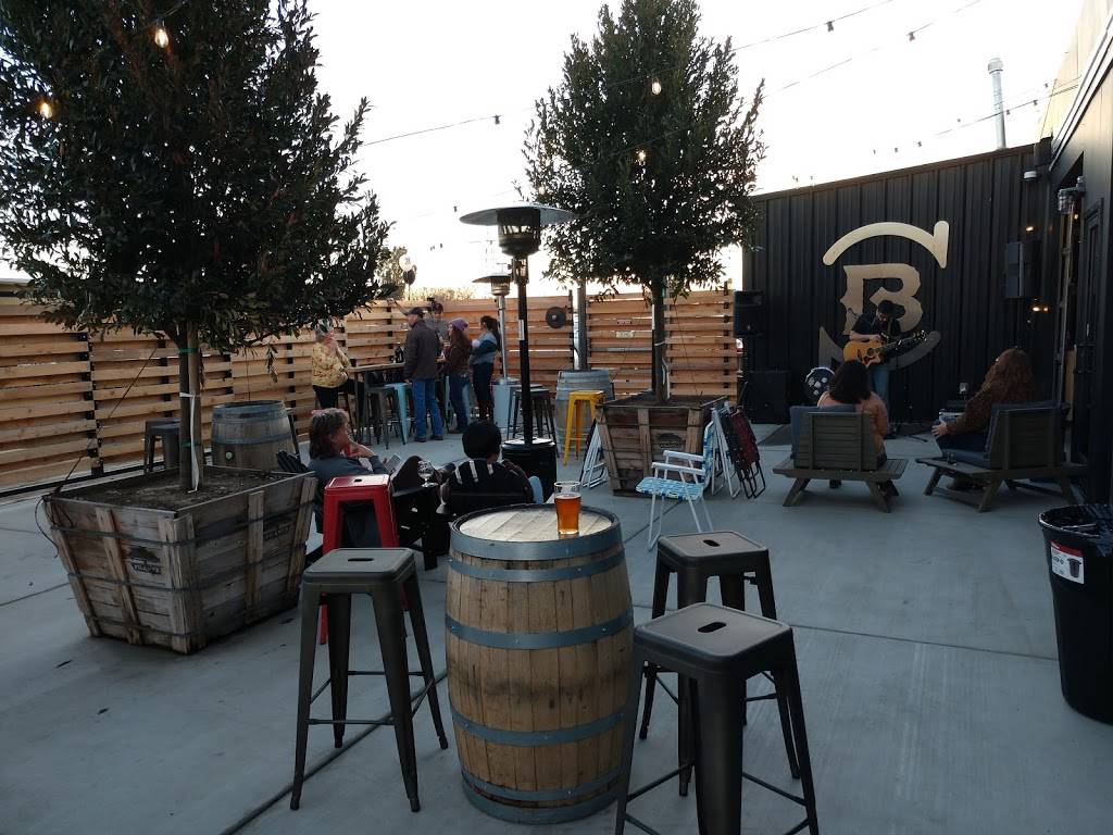 Blaker Brewing - The Tarmac | restaurant | 1930 Airdrome Entry, Atwater, CA 95301, USA | 2095854040 OR +1 209-585-4040