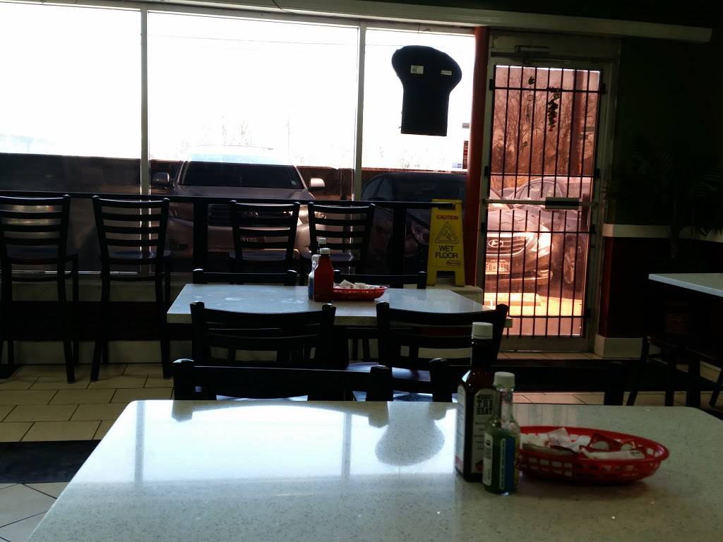 Corinto Restaurant | restaurant | 7611 Marlboro Pike, District Heights, MD 20747, USA | 2405325446 OR +1 240-532-5446