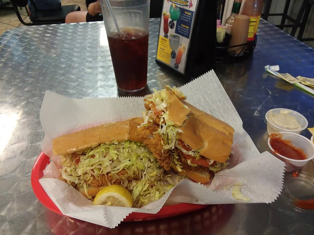 Lesters Seafood | restaurant | 5192, 38270-38360 Pine St, Pearl River, LA 70452, USA | 9852509944 OR +1 985-250-9944