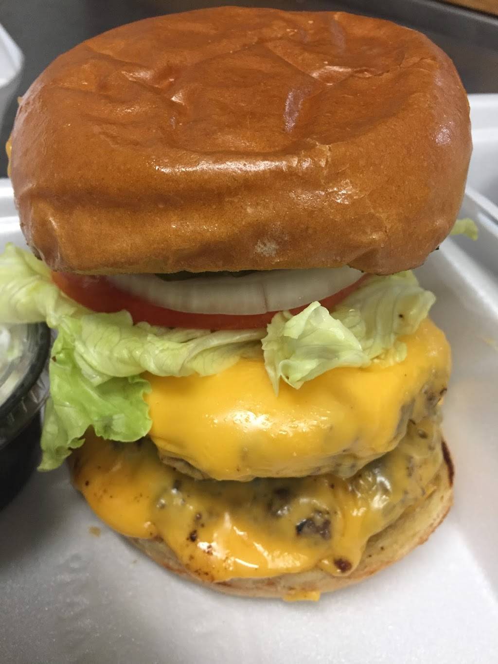 The 318 Restaurant | restaurant | 318 E Main St, Streator, IL 61364, USA | 8156733773 OR +1 815-673-3773