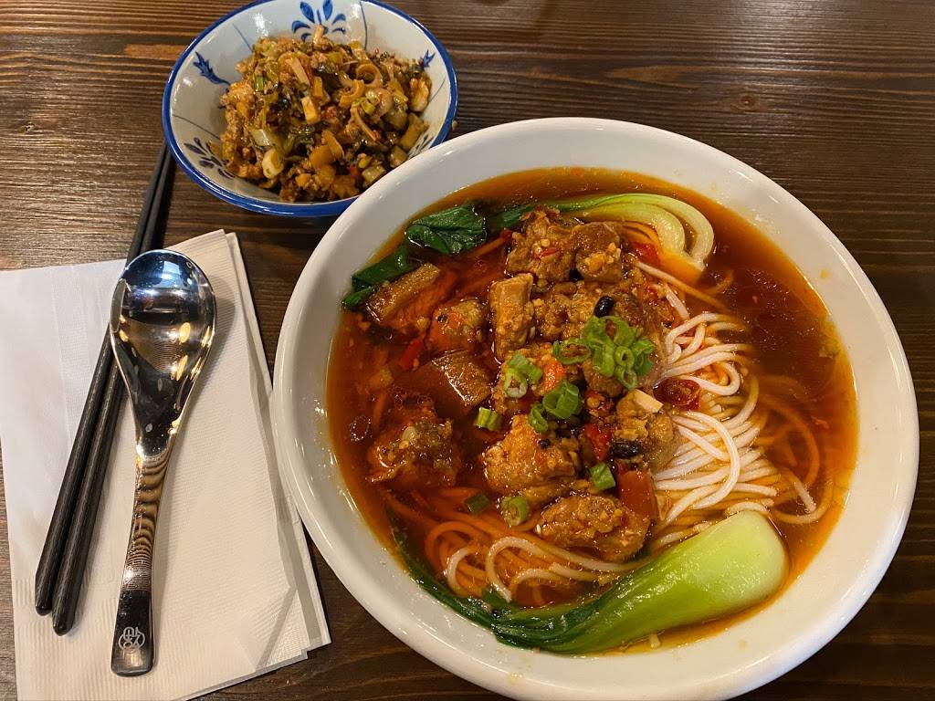 Six Pack Foods Company 六福堂 | restaurant | 5000 University Way NE suite a, Seattle, WA 98105, USA | 2066952883 OR +1 206-695-2883