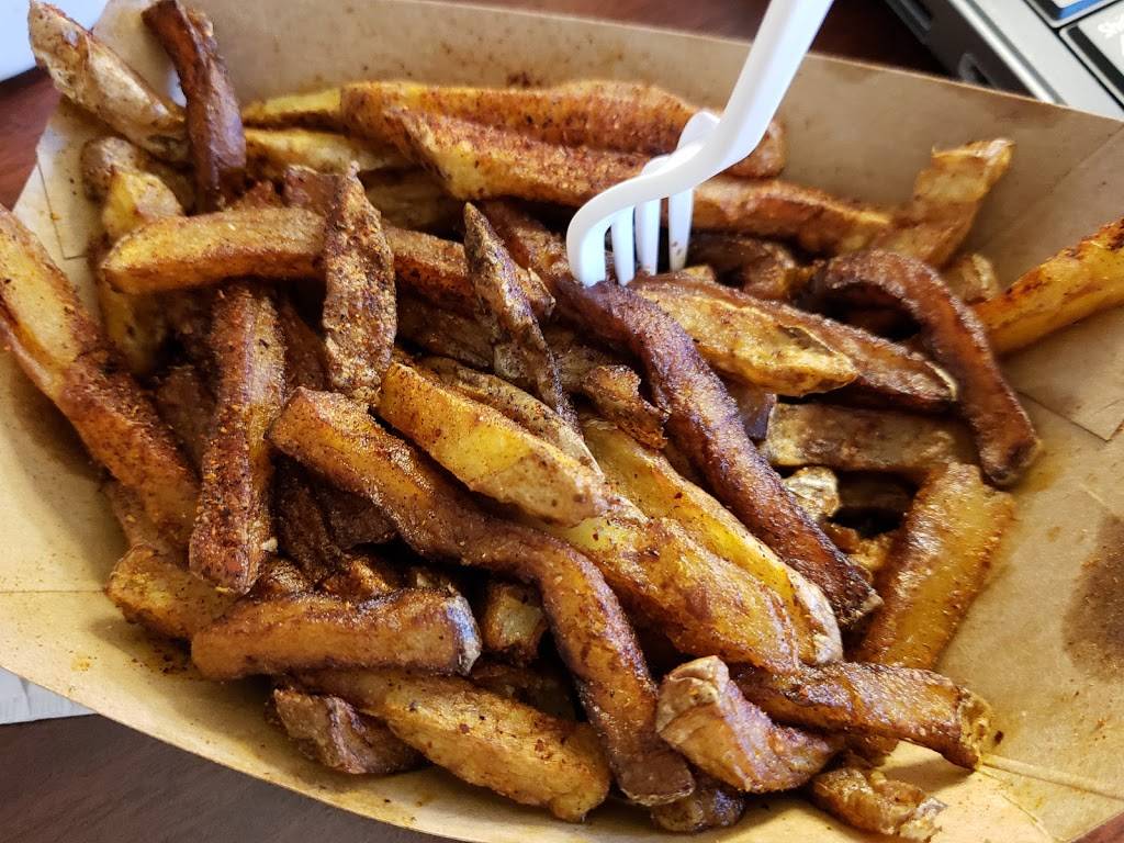 Bovine Burgers | restaurant | 76b W Railroad Ave, Jamesburg, NJ 08831, USA | 7326561666 OR +1 732-656-1666