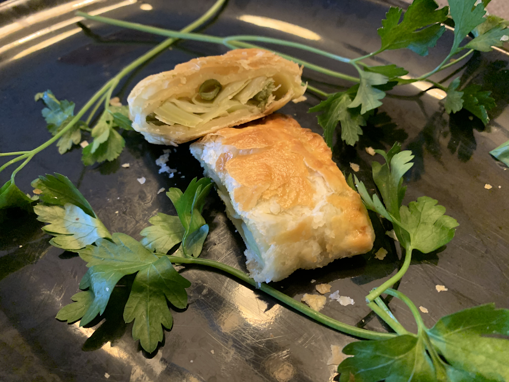 Bibis Patties | restaurant | 9150 Windy Creek Dr, Columbus, OH 43240, USA | 6147239190 OR +1 614-723-9190