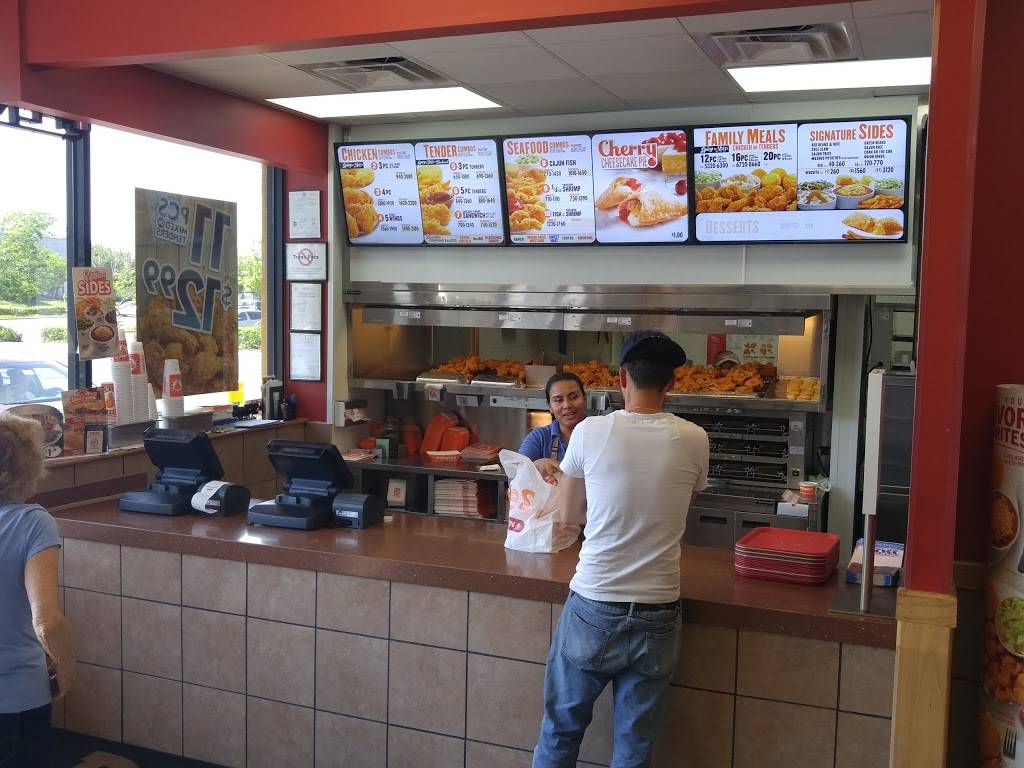 Popeyes Louisiana Kitchen | restaurant | 587 Hungerford Dr, Rockville, MD 20850, USA | 3013407304 OR +1 301-340-7304