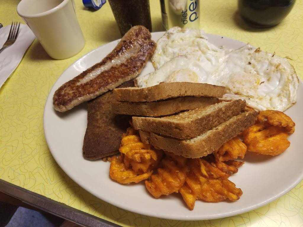 Lettermans Diner | restaurant | 242 W Main St, Kutztown, PA 19530, USA | 6106833879 OR +1 610-683-3879