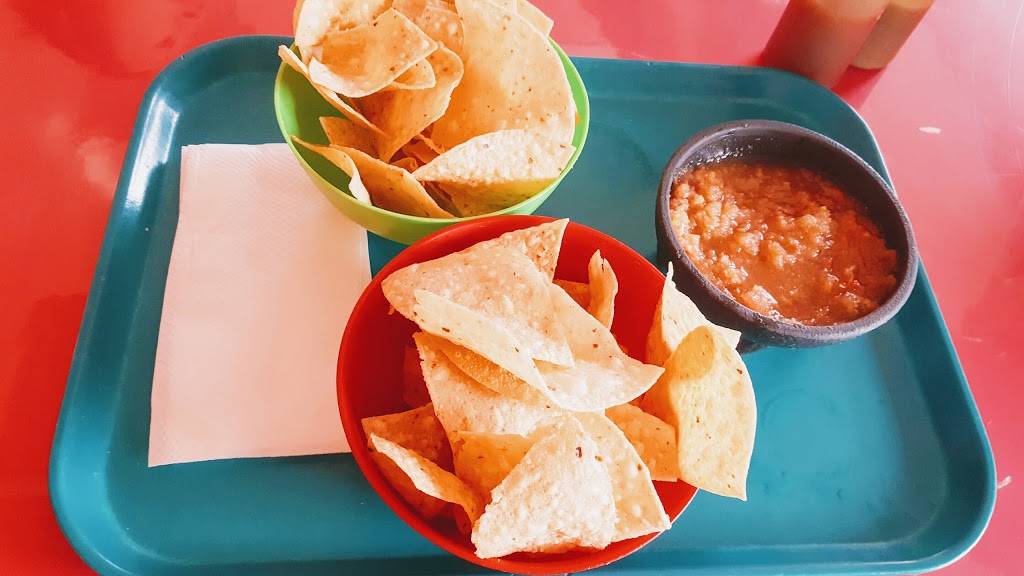 Reynaldos Restaurant | restaurant | 571 W Ramsey St, Banning, CA 92220, USA | 9519221149 OR +1 951-922-1149