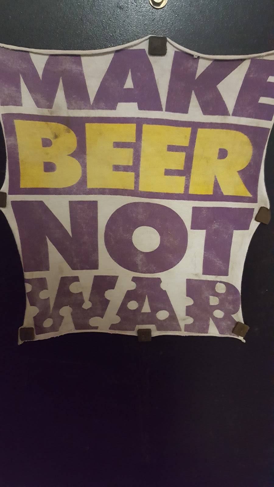 Ville | restaurant | 351 W Main St, Westville, IN 46391, USA | 2197854400 OR +1 219-785-4400