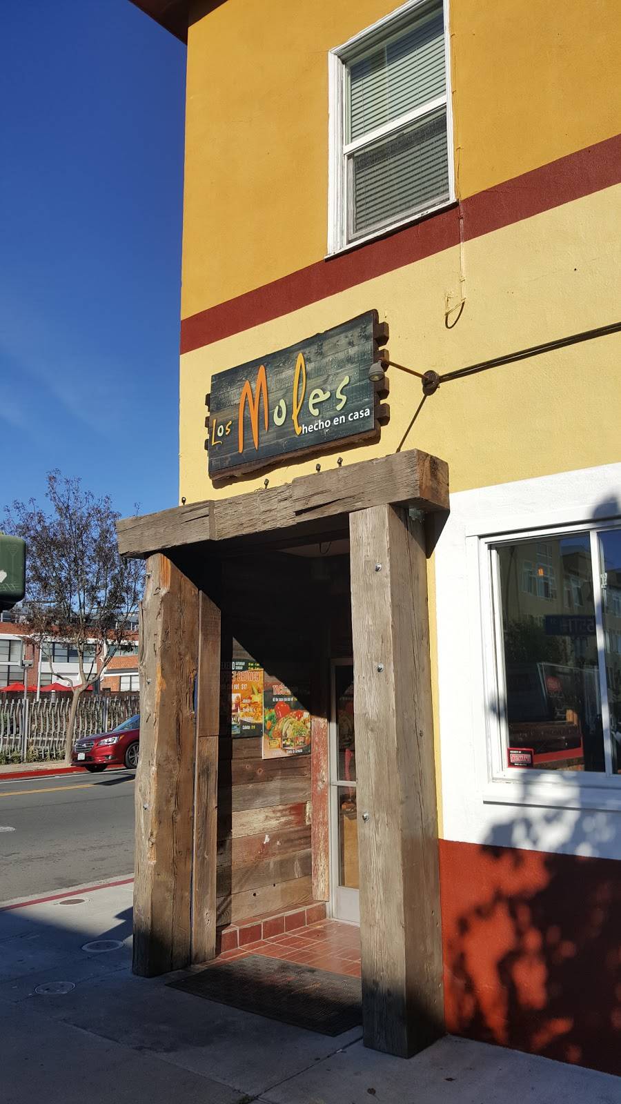 Los Moles | restaurant | 1320 65th St, Emeryville, CA 94608, USA | 5102856635 OR +1 510-285-6635