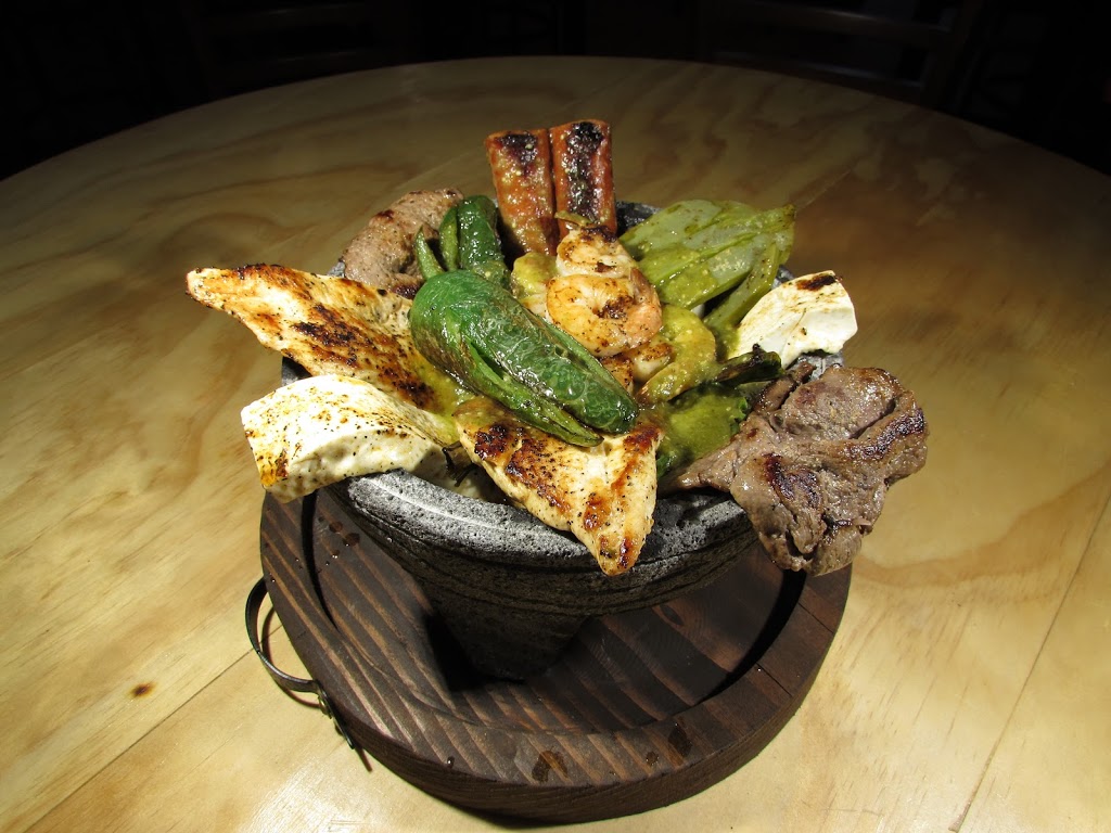 Mariscos Xalos | restaurant | 2650 Alum Rock Ave, San Jose, CA 95116, USA | 4086493342 OR +1 408-649-3342