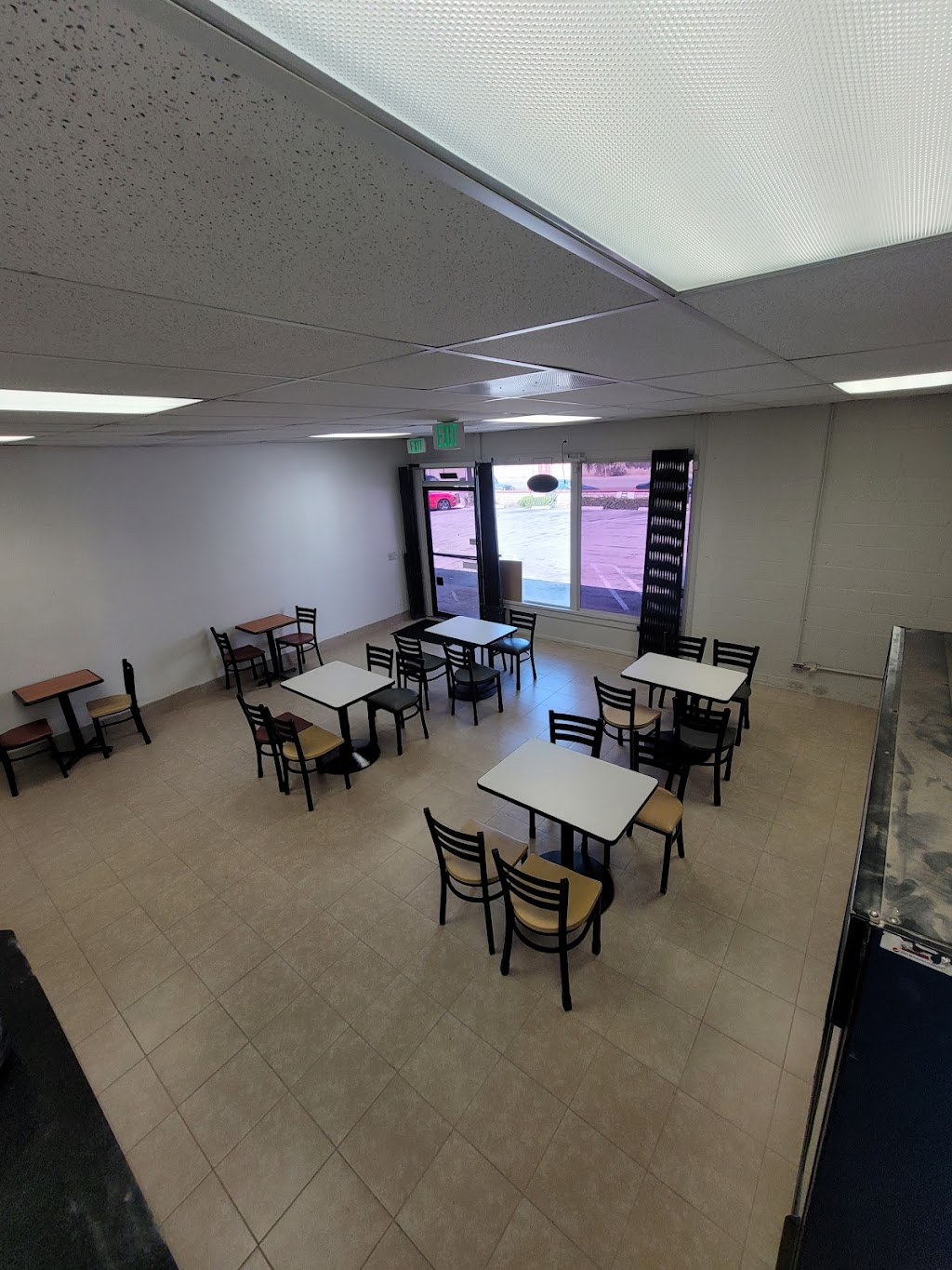 Monkeys Paninis | restaurant | 10138 Topanga Canyon Blvd, Los Angeles, CA 91311, USA | 7472023538 OR +1 747-202-3538