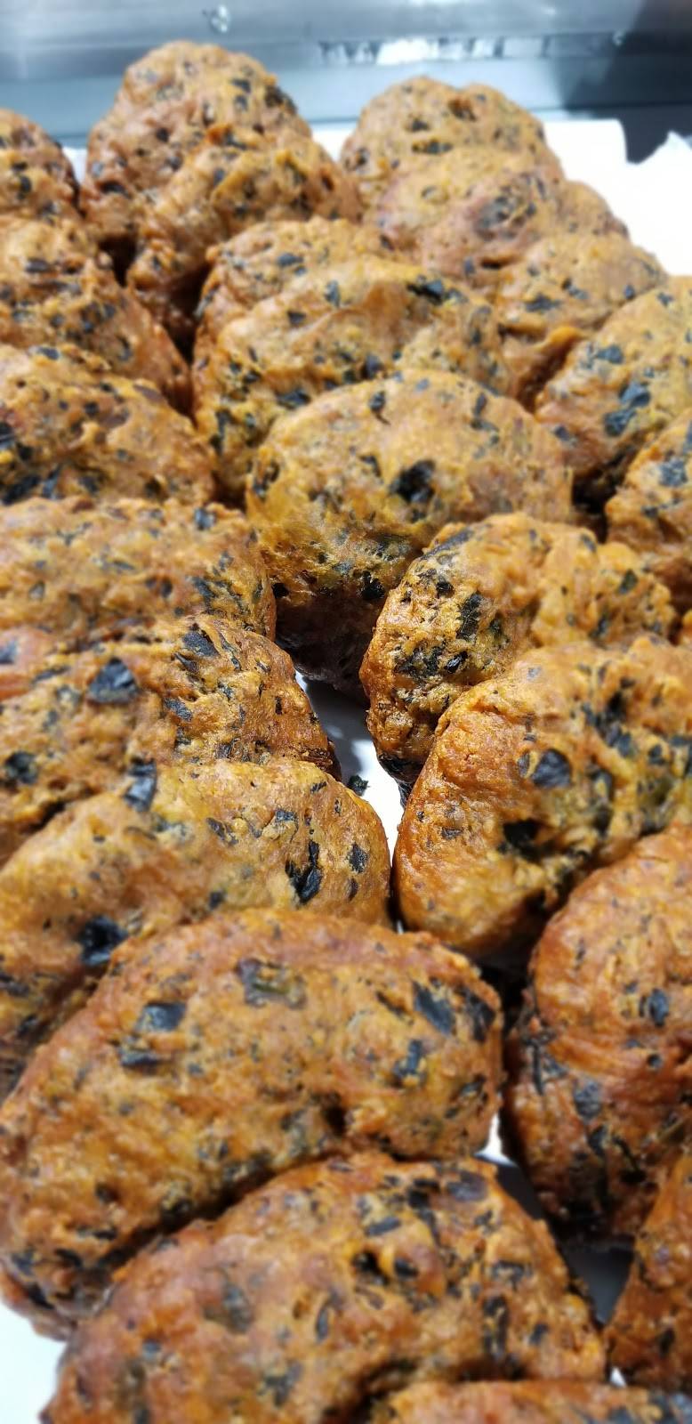 Lena’s Roti & Doubles | restaurant | 278 Eddystone Ave, North York, ON M3N 1H7, Canada | 6473447700 OR +1 647-344-7700