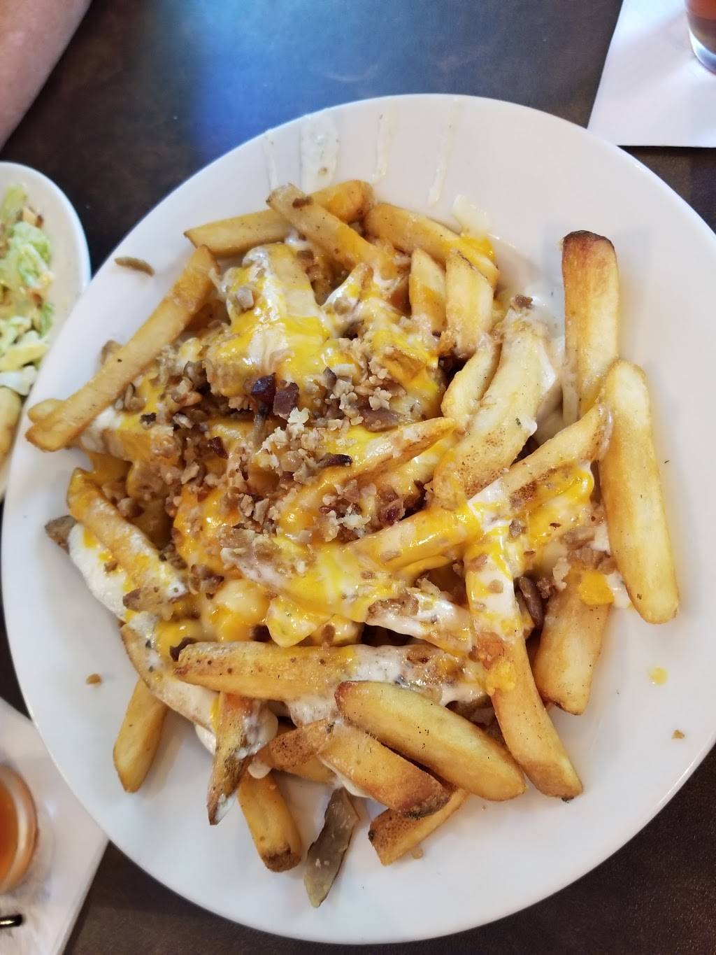 J Peters Grill & Bar Greenwood | restaurant | 715 Montague Ave, Greenwood, SC 29649, USA | 8642234538 OR +1 864-223-4538