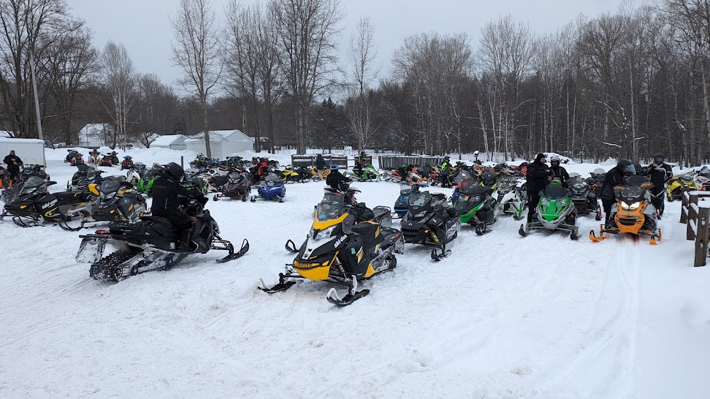 Hulbert Happy Hour | restaurant | 10402 S Maple St, Hulbert, MI 49748, USA | 9068762555 OR +1 906-876-2555