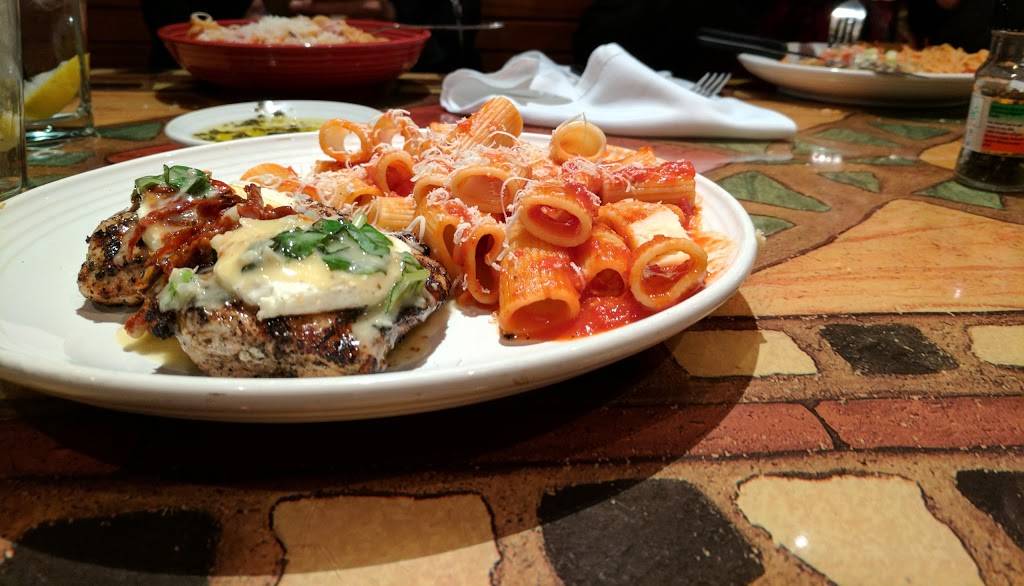 Carrabbas Italian Grill | restaurant | 955 Riverdale St, West Springfield, MA 01089, USA | 4137333960 OR +1 413-733-3960