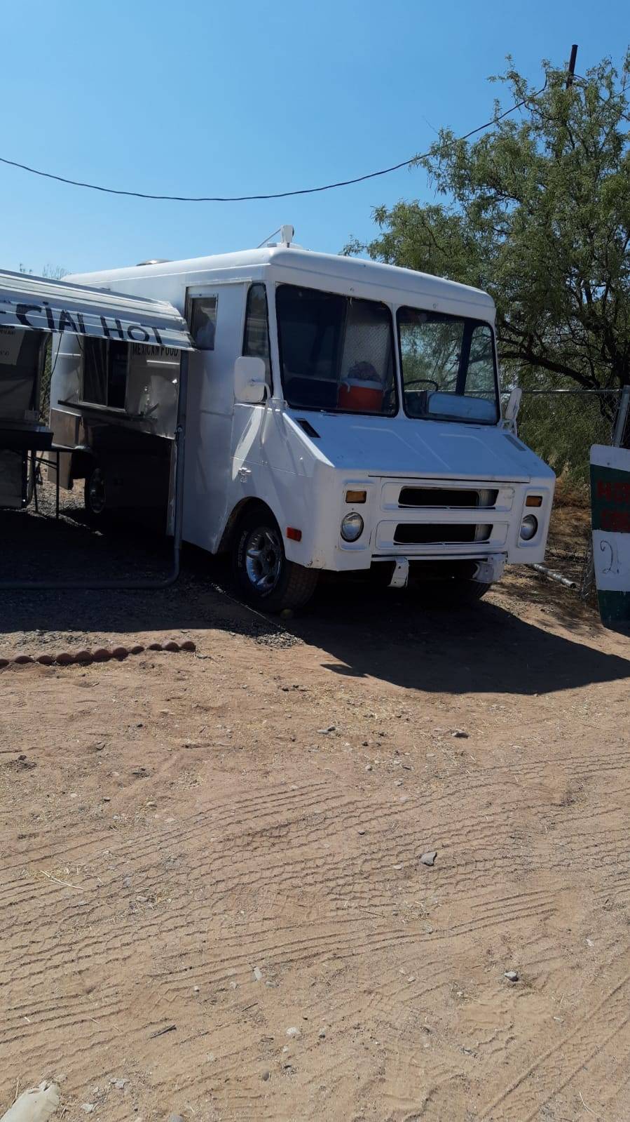 El Gallo De Sinaloa | restaurant | 9850 S Nogales Hwy, Tucson, AZ 85756, USA | 5203583260 OR +1 520-358-3260