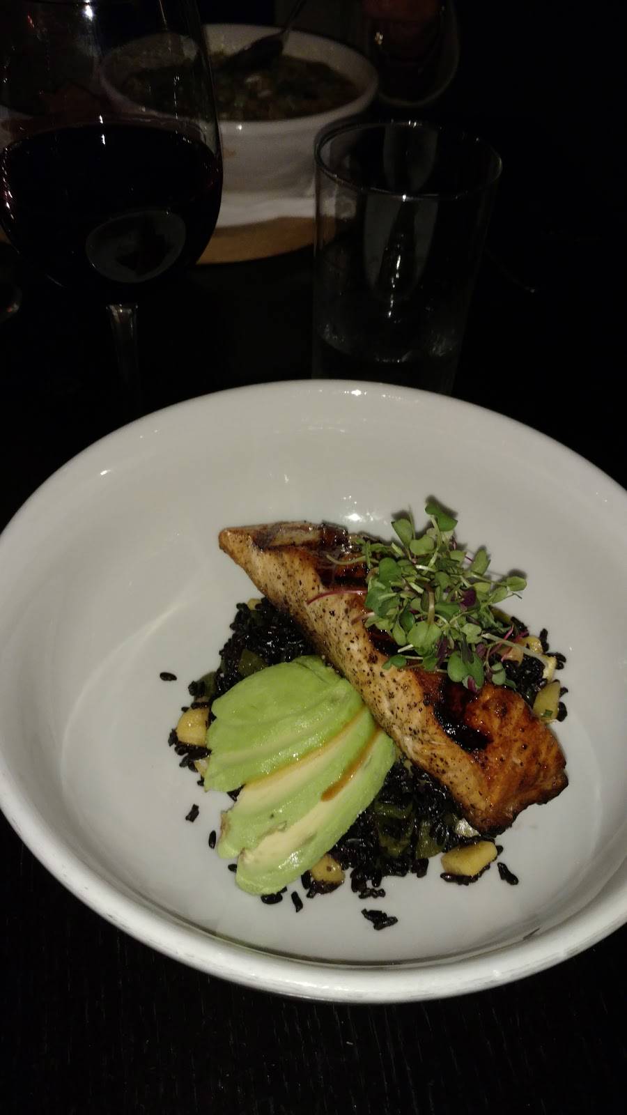 Edendale Restaurant and Bar | restaurant | 2838 Rowena Ave, Los Angeles, CA 90039, USA | 3236662000 OR +1 323-666-2000