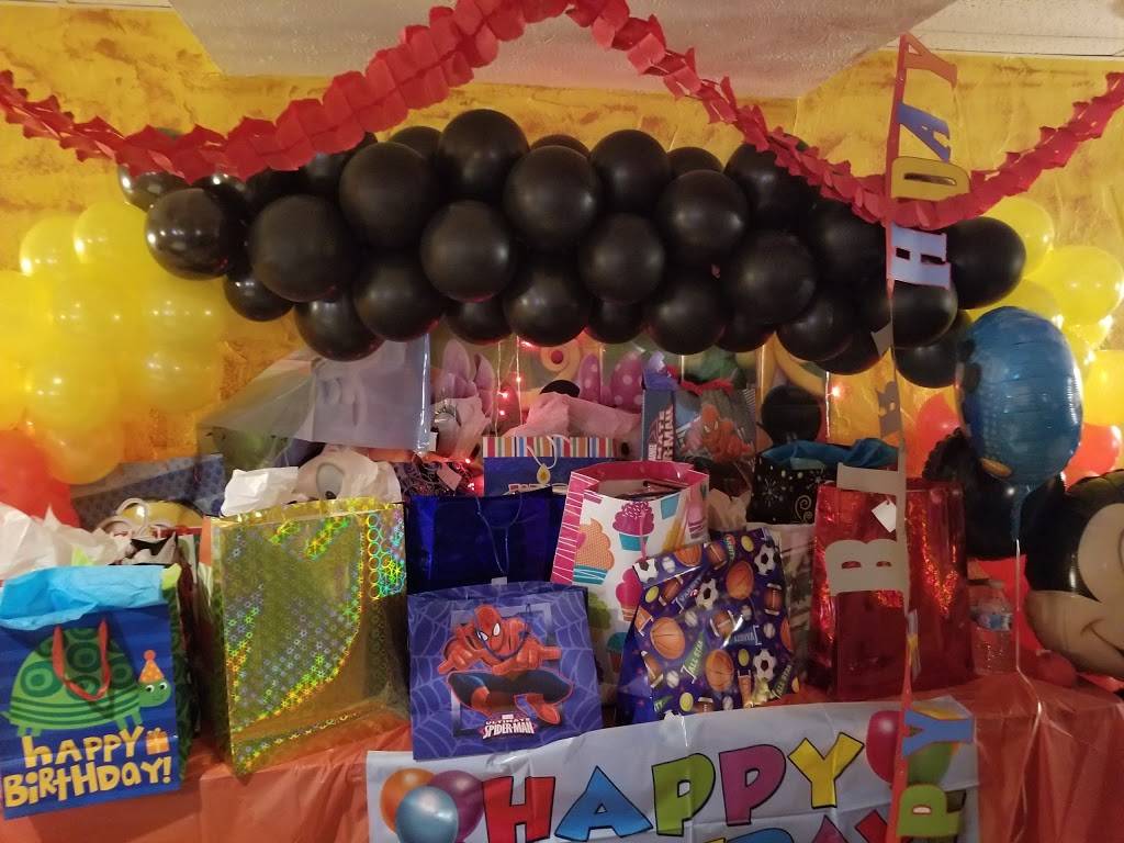 Howards Charro Cafe | restaurant | 4443 S 13th St, Omaha, NE 68107, USA | 4027313776 OR +1 402-731-3776