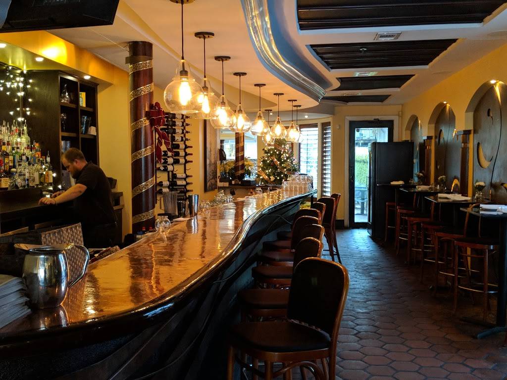 Blossom | restaurant | 171 E Bay St, Charleston, SC 29401, USA | 8437229200 OR +1 843-722-9200