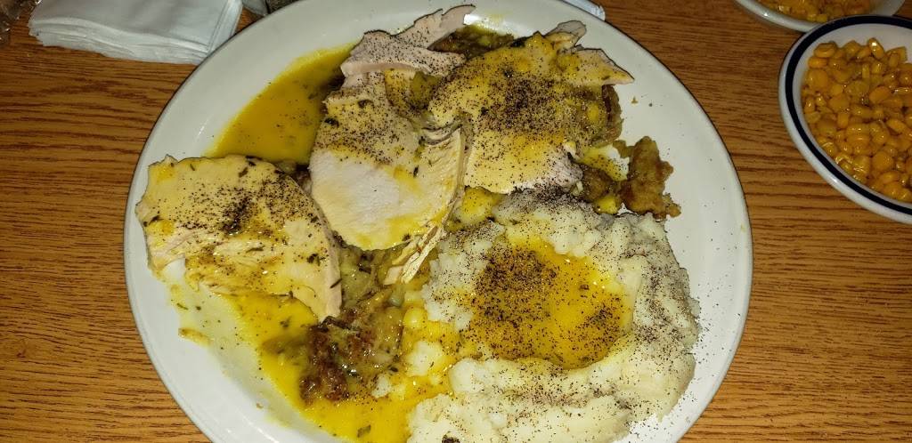 Grand Dimitris Family Dining | restaurant | 25001 Gratiot Ave, Eastpointe, MI 48021, USA | 5867745150 OR +1 586-774-5150