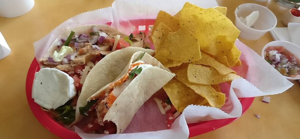 Sierra Grille | restaurant | 617 Connecticut Ave, Norwalk, CT 06854, USA | 2038386227 OR +1 203-838-6227