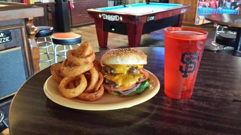 Oasis Bar & Grill | restaurant | 1007 W 1st St, Chico, CA 95928, USA | 5303434305 OR +1 530-343-4305