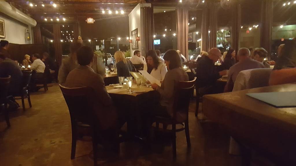 Dyron’s Lowcountry | restaurant | 121 Oak St, Mountain Brook, AL 35223, USA | 2058348257 OR +1 205-834-8257