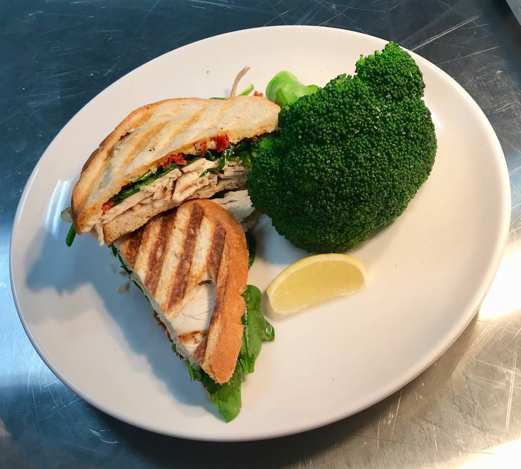 12 South Taproom and Grill | restaurant | 2318 12th Ave S, Nashville, TN 37204, USA | 6154637552 OR +1 615-463-7552