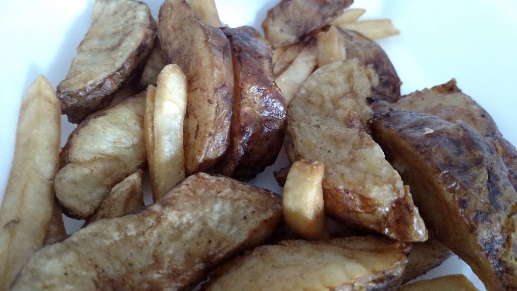 Mr. Chicken | restaurant | 26601 Plymouth Rd, Redford Charter Twp, MI 48239, USA | 3139379404 OR +1 313-937-9404