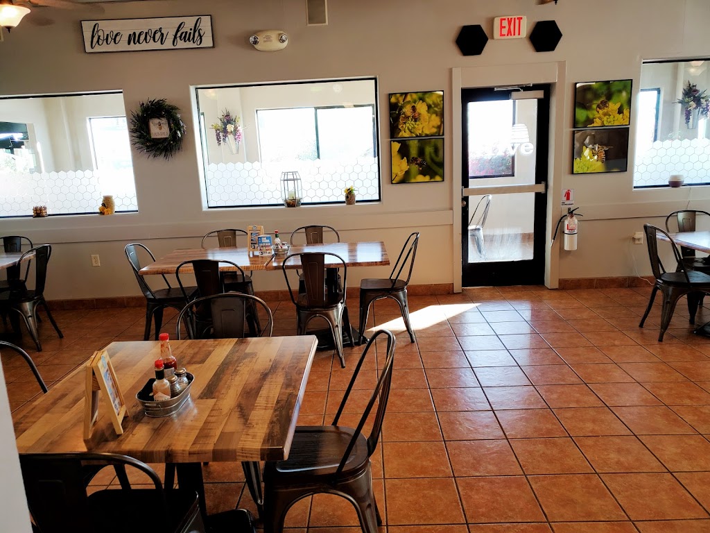 The Hive Restaurant | restaurant | 28534 Los Angeles Ave, Wellton, AZ 85356, USA | 9287854805 OR +1 928-785-4805