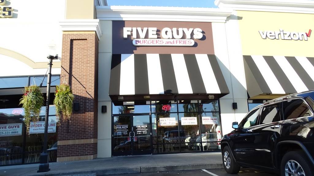 Five Guys | meal takeaway | 17100 Southcenter Pkwy, Tukwila, WA 98188, USA | 4252210081 OR +1 425-221-0081