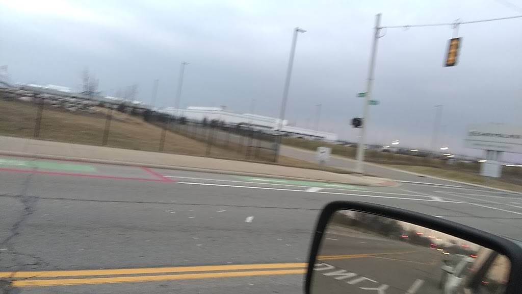 Subway | restaurant | 2101 Connor Avenue, Detroit, MI 48215, USA | 3138245557 OR +1 313-824-5557