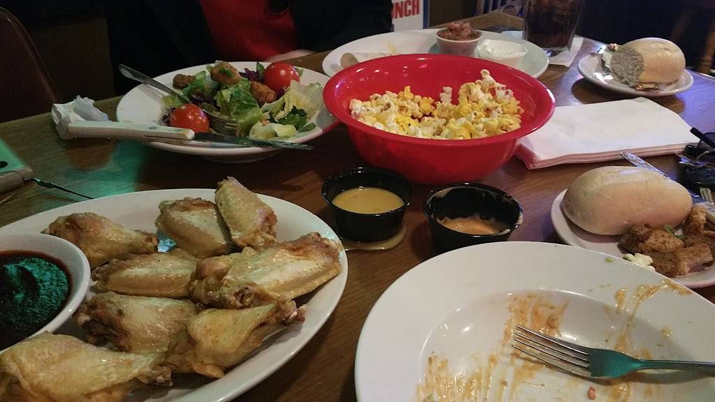 The Silverado Grill | restaurant | 447 Spring Rd, Elmhurst, IL 60126, USA | 6308331602 OR +1 630-833-1602