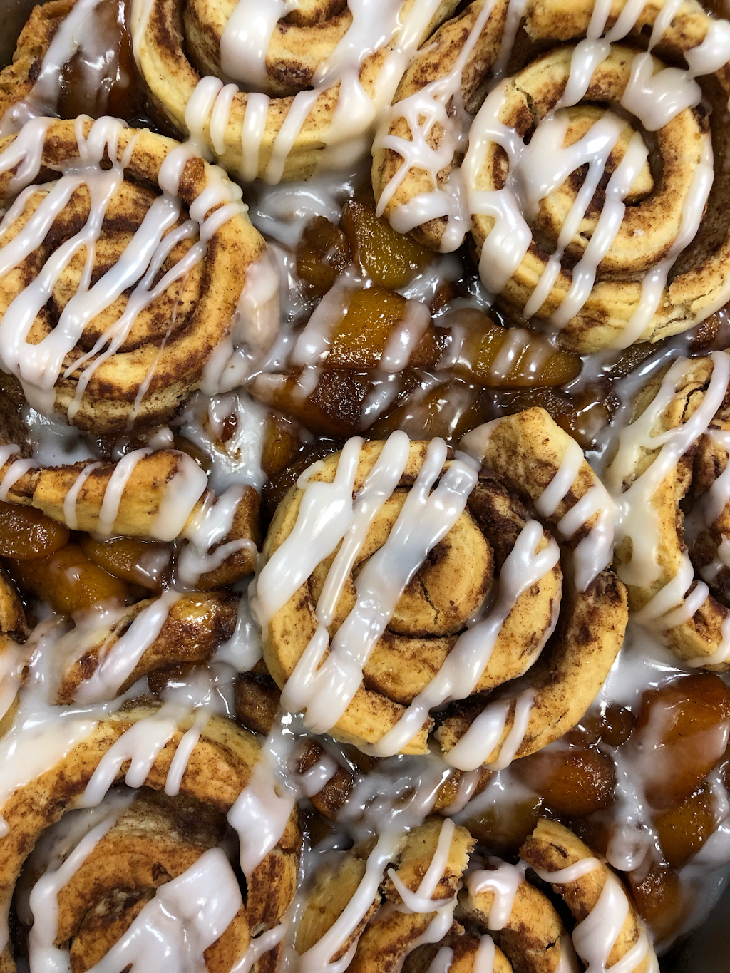 Dreamz Café | restaurant | 4912 Pearl Rd, Cleveland, OH 44109, USA | 2163039125 OR +1 216-303-9125