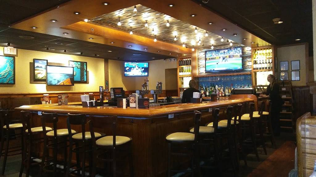 Outback Steakhouse | restaurant | 1067 Old Country Rd, Westbury, NY 11590, USA | 5163340518 OR +1 516-334-0518