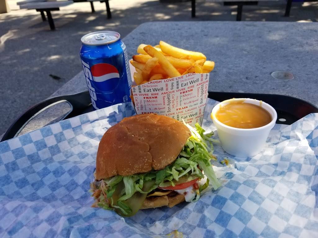 Harrys Drive-In | restaurant | 2280 Lawrence Ave E, Scarborough, ON M1P 2P9, Canada | 4167595980 OR +1 416-759-5980